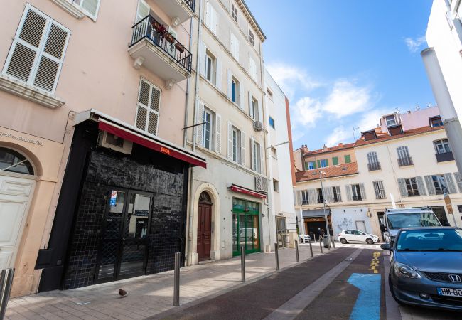 Apartment in Cannes - 4 rue des Frères Pradignac 1103