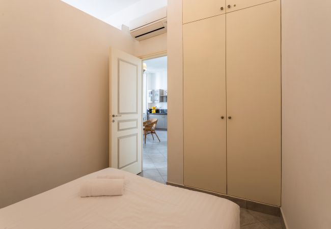 Apartment in Cannes - 4 rue des Frères Pradignac 1101