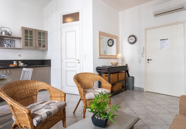 Apartment in Cannes - 4 rue des Frères Pradignac 1101