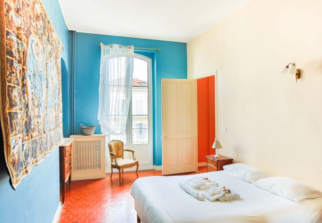 Apartment in Nice - NICE ETOILE, Large calm, bright apartment, with AC, close to the center by RIVIERA HOLIDAY HOMES Apartment in Nice - NICE ETOILE, Large calm, bright apartment, with AC, close to the center by RIVIERA HOLIDAY HOMES