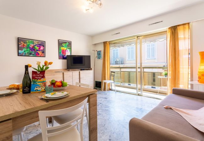 Apartment in Cannes -  Appartement Trois pièces DEB5515