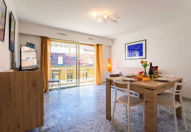 Apartment in Cannes -  Appartement Trois pièces DEB5515