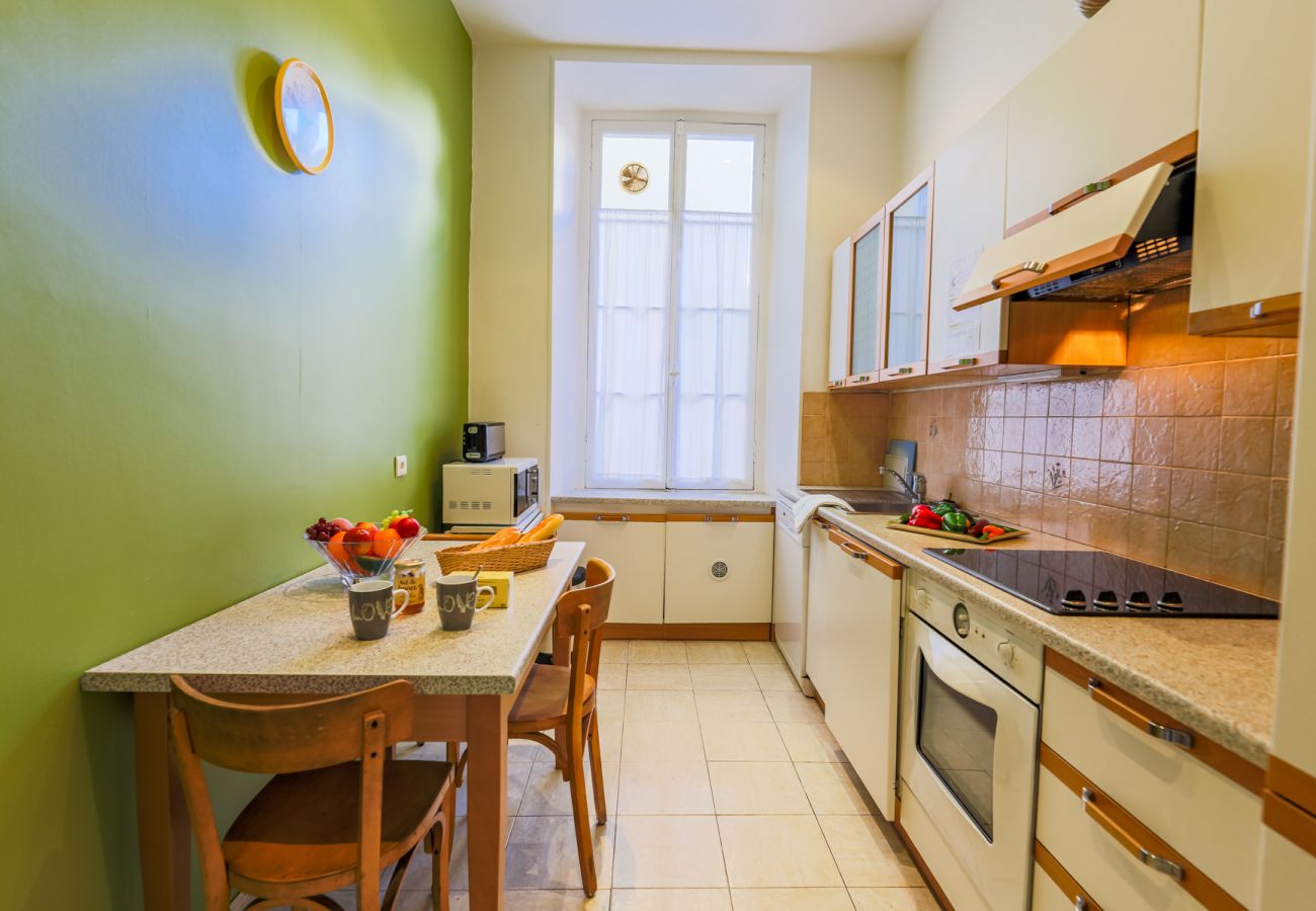 Beautiful independent kitchen