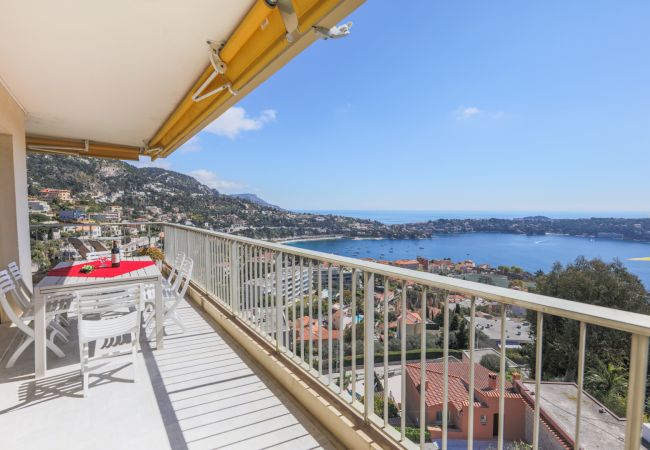 Apartment in Villefranche-sur-Mer - LE CALIFORNIA, Magnificent apartment, terrace with swimming pool, sea view by RIVIERA HOLIDAY HOMES Apartment in Villefranche-sur-Mer - LE CALIFORNIA, Magnificent apartment, terrace with swimming pool, sea view by RIVIERA HOLIDAY HOMES