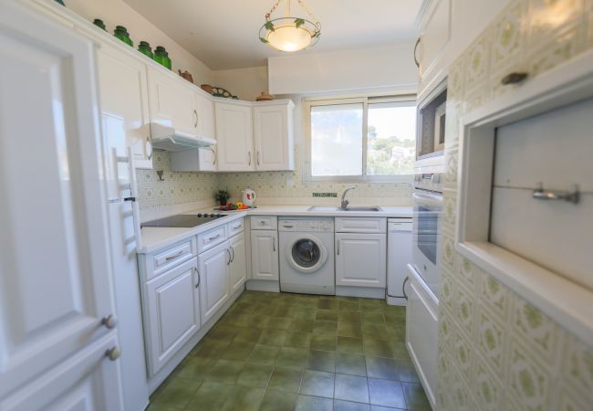 Apartment in Villefranche-sur-Mer - LE CALIFORNIA, Magnificent apartment, terrace with swimming pool, sea view by RIVIERA HOLIDAY HOMES Apartment in Villefranche-sur-Mer - LE CALIFORNIA, Magnificent apartment, terrace with swimming pool, sea view by RIVIERA HOLIDAY HOMES