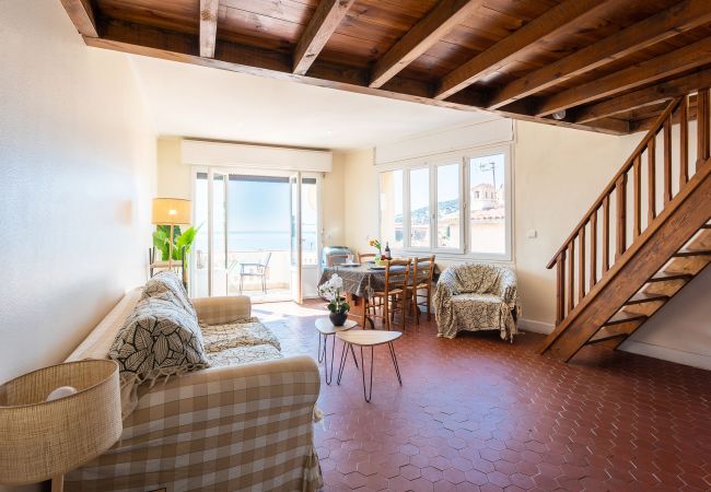 Studio in Villefranche-sur-Mer - LE BELVEDERE, Very nice apartment with its terrace, sea view by RIVIERA HOLIDAY HOMES Studio in Villefranche-sur-Mer - LE BELVEDERE, Very nice apartment with its terrace, sea view by RIVIERA HOLIDAY HOMES