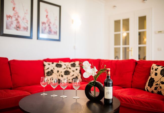 Apartment in Juan-les-Pins - JUAN FLORE, Residence with garden, near beach and sea view by RIVIERA HOLIDAY HOMES Apartment in Juan-les-Pins - JUAN FLORE, Residence with garden, near beach and sea view by RIVIERA HOLIDAY HOMES