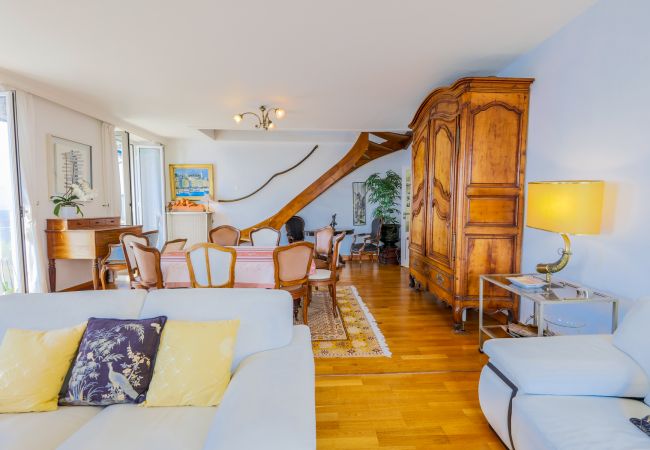 Apartment in Nice - AU BEAU RIVAGE, Seaside with terrace by RIVIERA HOLIDAY HOMES Apartment in Nice - AU BEAU RIVAGE, Seaside with terrace by RIVIERA HOLIDAY HOMES