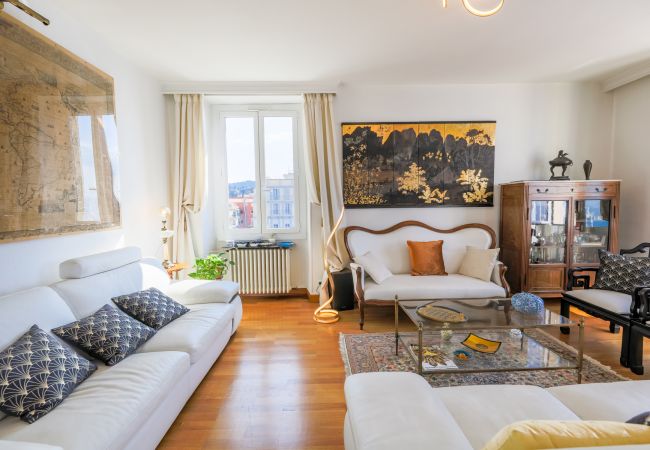 Apartment in Nice - AU BEAU RIVAGE, Seaside with terrace by RIVIERA HOLIDAY HOMES Apartment in Nice - AU BEAU RIVAGE, Seaside with terrace by RIVIERA HOLIDAY HOMES