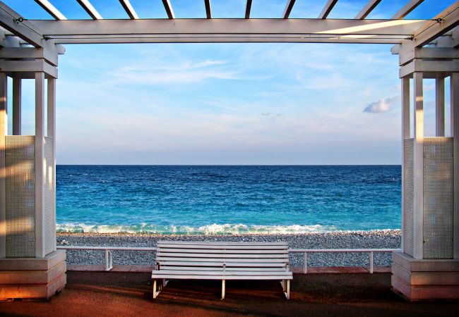 Apartment in Nice - VILLA DUBOUCHAGE, Near the center by RIVIERA HOLIDAY HOMES Apartment in Nice - VILLA DUBOUCHAGE, Near the center by RIVIERA HOLIDAY HOMES