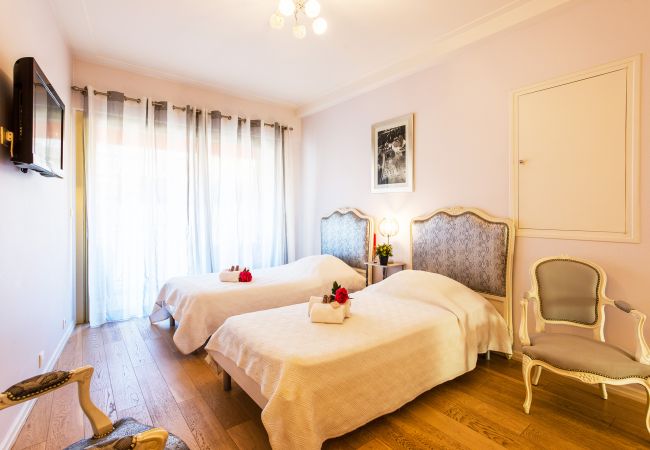 Apartment in Nice - LE JOFFRE GRIMALDI, Spacious Apartment, with terrace, near center by RIVIERA HOLIDAY HOMES Apartment in Nice - LE JOFFRE GRIMALDI, Spacious Apartment, with terrace, near center by RIVIERA HOLIDAY HOMES