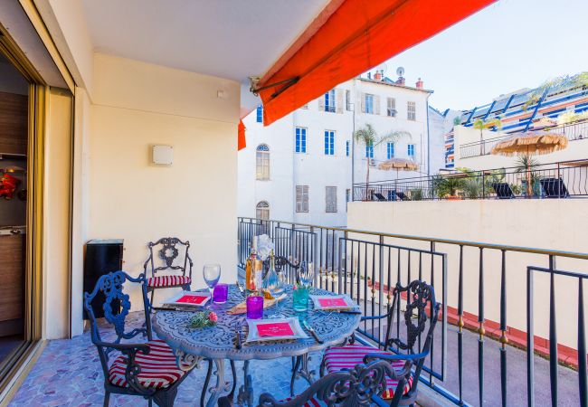 QUIET TERRACE NEAR THE KITCHEN