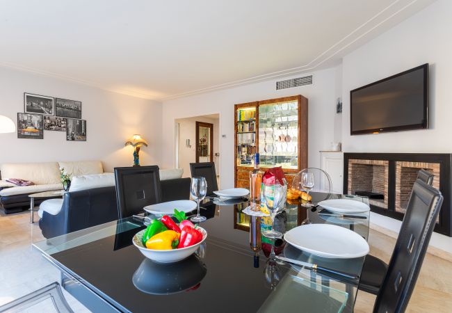 Apartment in Nice - LE JOFFRE GRIMALDI, Spacious Apartment, with terrace, near center by RIVIERA HOLIDAY HOMES Apartment in Nice - LE JOFFRE GRIMALDI, Spacious Apartment, with terrace, near center by RIVIERA HOLIDAY HOMES