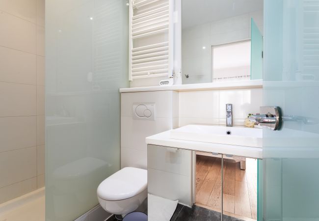 Apartment in Nice - LE JOFFRE GRIMALDI, Spacious Apartment, with terrace, near center by RIVIERA HOLIDAY HOMES Apartment in Nice - LE JOFFRE GRIMALDI, Spacious Apartment, with terrace, near center by RIVIERA HOLIDAY HOMES