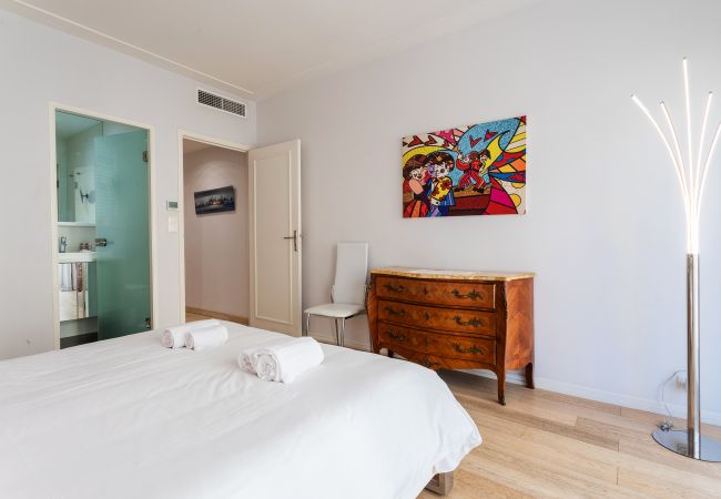 Apartment in Nice - LE JOFFRE GRIMALDI, Spacious Apartment, with terrace, near center by RIVIERA HOLIDAY HOMES Apartment in Nice - LE JOFFRE GRIMALDI, Spacious Apartment, with terrace, near center by RIVIERA HOLIDAY HOMES
