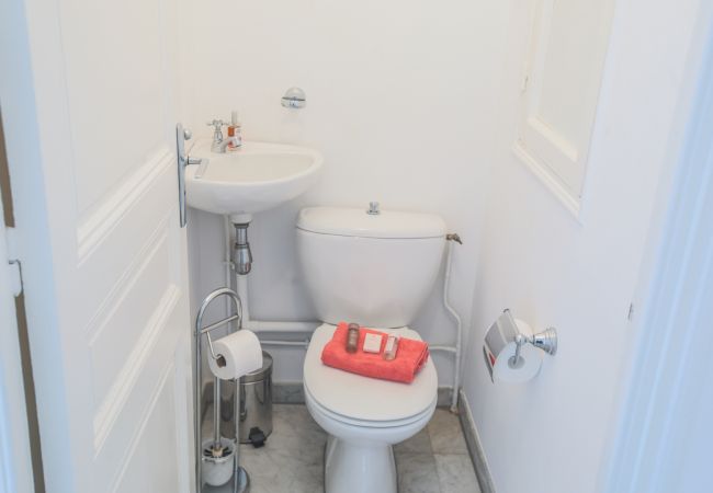 Apartment in Nice -  Ambassador Palace apartment with balcony by Riviera Holiday Homes Apartment in Nice -  Ambassador Palace apartment with balcony by Riviera Holiday Homes