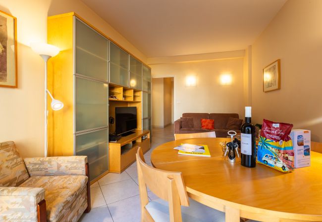 Apartment in Nice - LE FRANCE-MASSENET, Contemporary apartment with terrace by RIVIERA HOLIDAY HOMES Apartment in Nice - LE FRANCE-MASSENET, Contemporary apartment with terrace by RIVIERA HOLIDAY HOMES