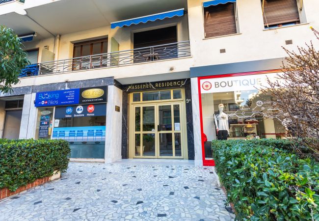 Apartment in Nice - LE FRANCE-MASSENET, Contemporary apartment with terrace by RIVIERA HOLIDAY HOMES Apartment in Nice - LE FRANCE-MASSENET, Contemporary apartment with terrace by RIVIERA HOLIDAY HOMES