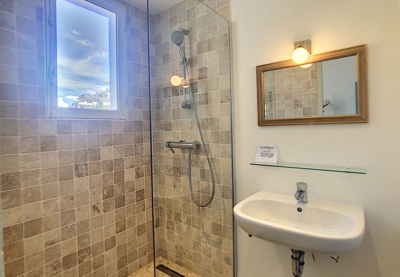 Apartment in Cannes - Appartement Croisette SAU310