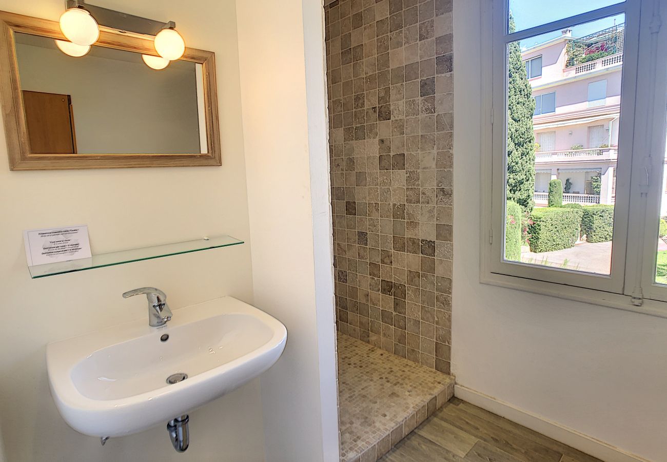 Apartment in Cannes - Appartement Croisette SAU310
