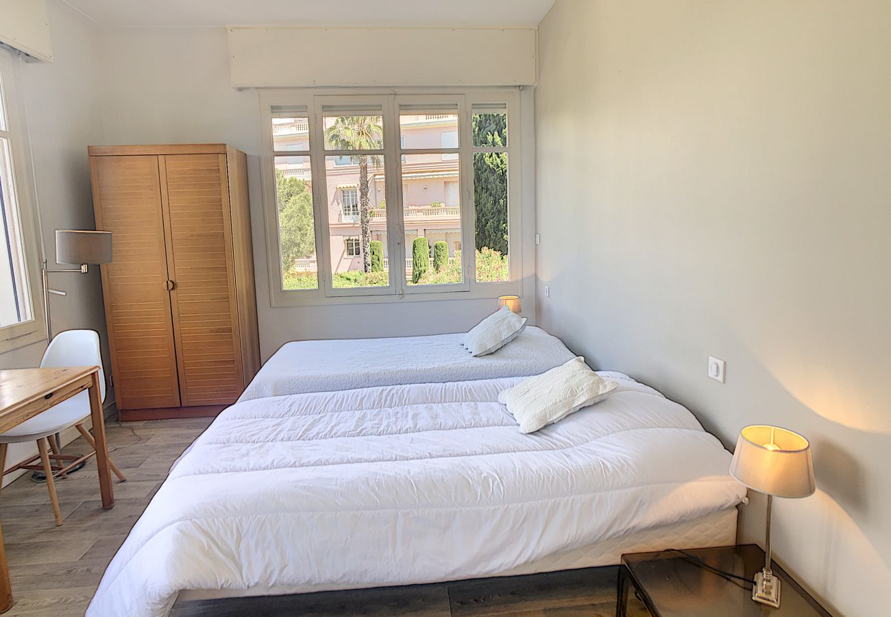 Apartment in Cannes - Appartement Croisette SAU310