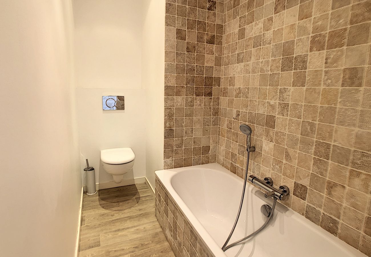 Apartment in Cannes - Appartement Croisette SAU310