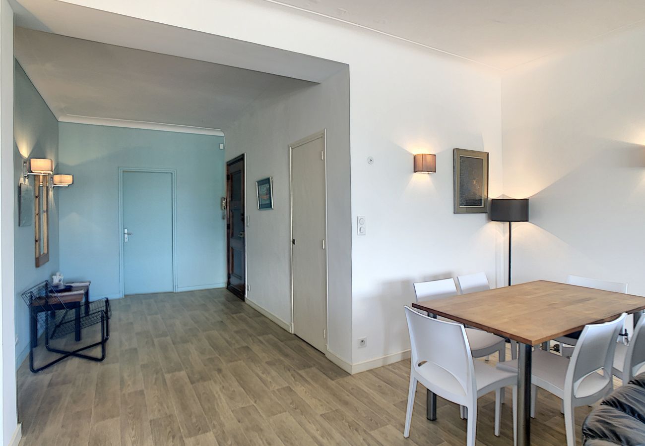Apartment in Cannes - Appartement Croisette SAU310