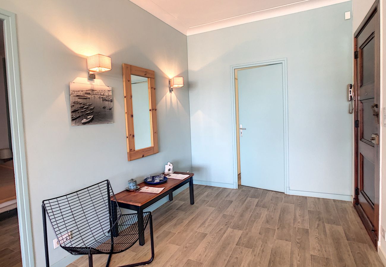 Apartment in Cannes - Appartement Croisette SAU310