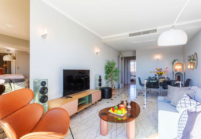 Apartment in Nice - PLAZA TERRACE, Magnificent apartment with terrace, sea view  Apartment in Nice - PLAZA TERRACE, Magnificent apartment with terrace, sea view