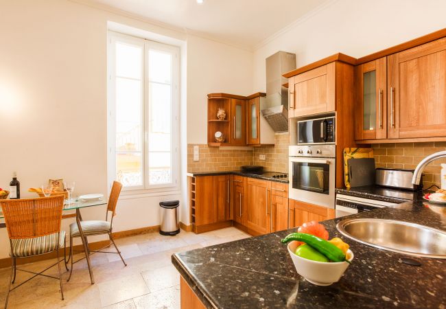 Apartment in Villefranche-sur-Mer - LA CITTA VECCHIA  by RIVIERA HOLIDAY HOMES Apartment in Villefranche-sur-Mer - LA CITTA VECCHIA  by RIVIERA HOLIDAY HOMES