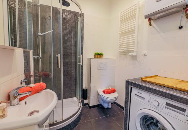 Apartment in Nice - PALAIS L'ESCURIAL, Apartment with terrace, near the city center by RIVIERA HOLIDAY HOMES Apartment in Nice - PALAIS L'ESCURIAL, Apartment with terrace, near the city center by RIVIERA HOLIDAY HOMES