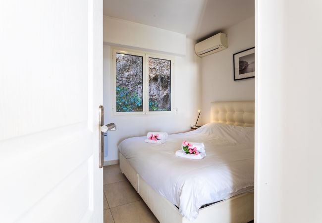 Apartment in Villefranche-sur-Mer - VILLA HENRIETTA, Pleasant villa, large terrace with sea view by RIVIERA HOLIDAY HOMES Apartment in Villefranche-sur-Mer - VILLA HENRIETTA, Pleasant villa, large terrace with sea view by RIVIERA HOLIDAY HOMES