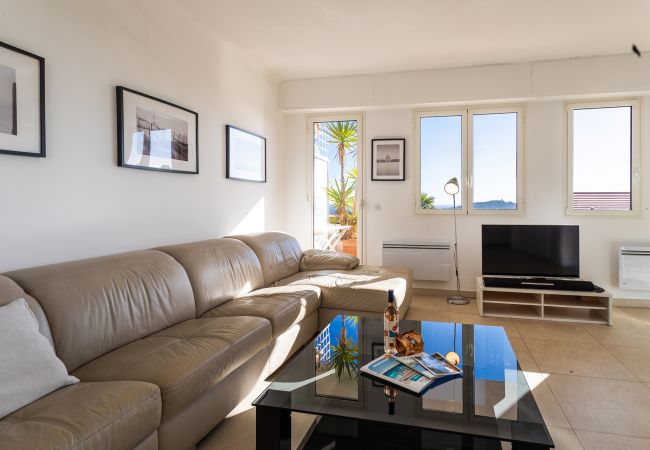 Apartment in Villefranche-sur-Mer - VILLA HENRIETTA, Pleasant villa, large terrace with sea view by RIVIERA HOLIDAY HOMES Apartment in Villefranche-sur-Mer - VILLA HENRIETTA, Pleasant villa, large terrace with sea view by RIVIERA HOLIDAY HOMES