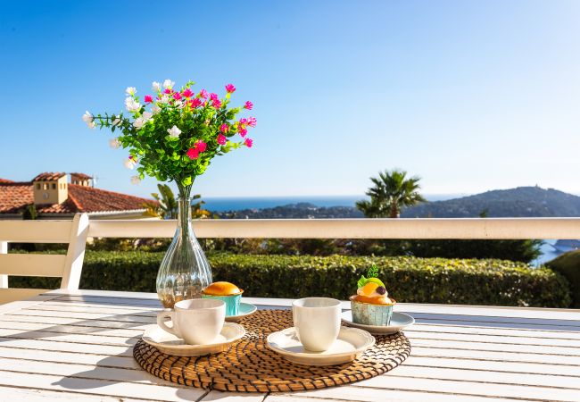 Apartment in Villefranche-sur-Mer - VILLA HENRIETTA, Pleasant villa, large terrace with sea view by RIVIERA HOLIDAY HOMES Apartment in Villefranche-sur-Mer - VILLA HENRIETTA, Pleasant villa, large terrace with sea view by RIVIERA HOLIDAY HOMES