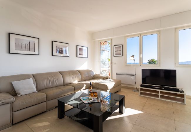 Apartment in Villefranche-sur-Mer - VILLA HENRIETTA, Pleasant villa, large terrace with sea view by RIVIERA HOLIDAY HOMES Apartment in Villefranche-sur-Mer - VILLA HENRIETTA, Pleasant villa, large terrace with sea view by RIVIERA HOLIDAY HOMES
