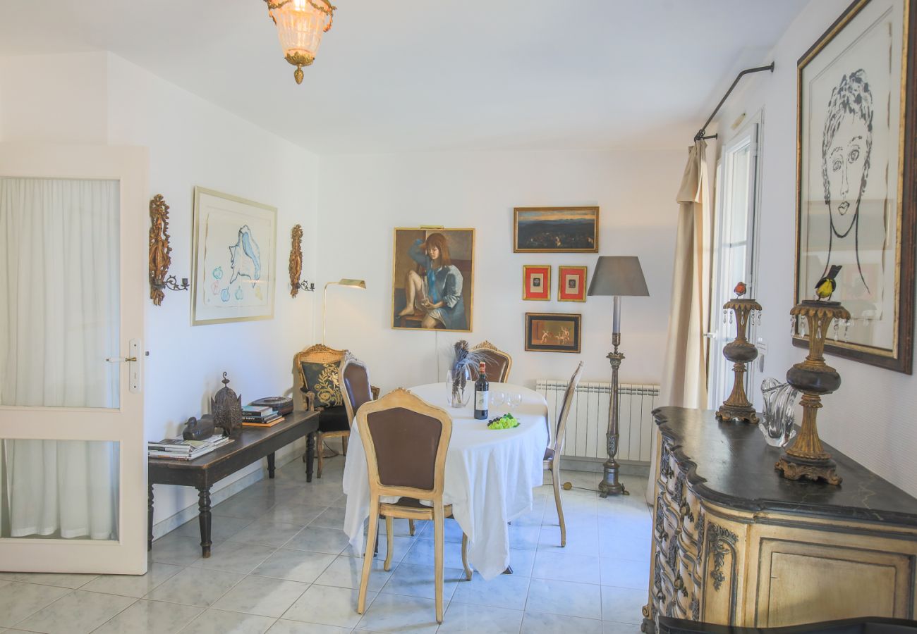 Apartment in Nice - COLLINE DU CHATEAU With Terrace by RIVIERA HOLIDAY HOMES