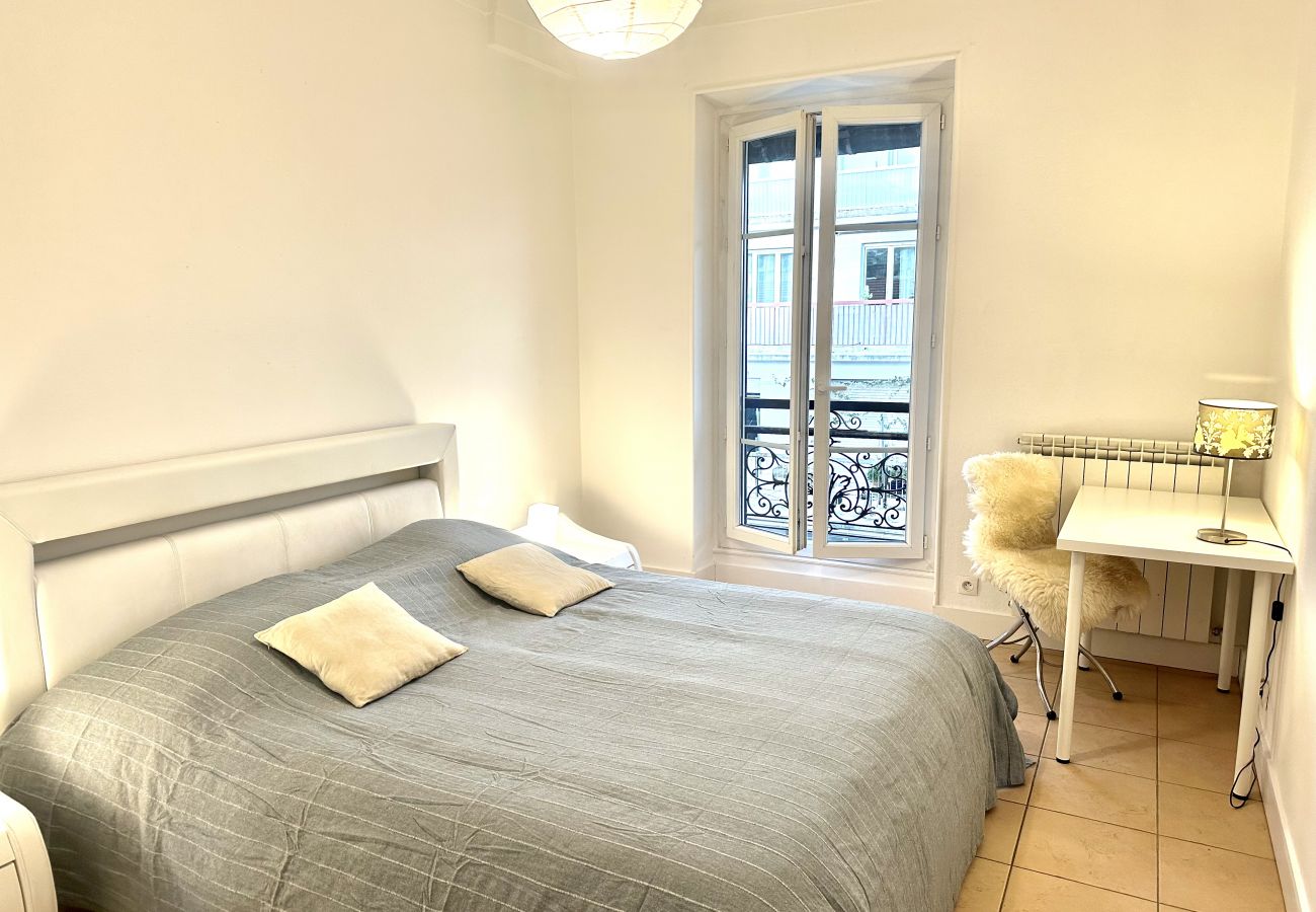 Apartment in Nice - LIBERATION, Very bright apartment, close to the center by RIVIERA HOLIDAY HOMES