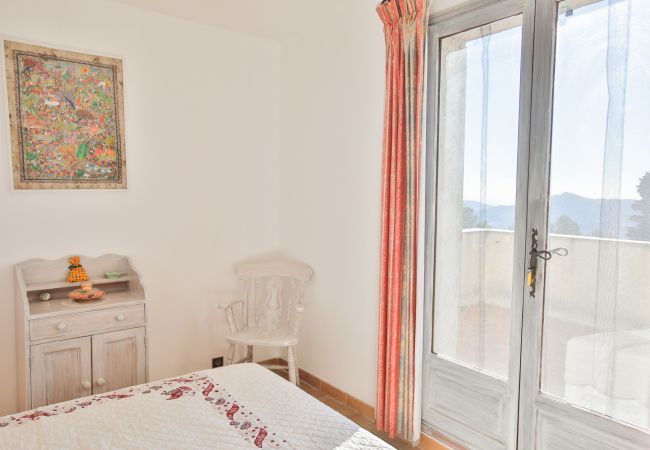 Villa in Berre-les-Alpes - VILLA ROCHE GRISE, Beautiful Villa, calm, garden and swimming pool by RIVIERA HOLIDAY HOMES Villa in Berre-les-Alpes - VILLA ROCHE GRISE, Beautiful Villa, calm, garden and swimming pool by RIVIERA HOLIDAY HOMES