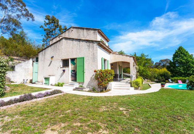 Villa in Berre-les-Alpes - VILLA ROCHE GRISE, Beautiful Villa, calm, garden and swimming pool by RIVIERA HOLIDAY HOMES Villa in Berre-les-Alpes - VILLA ROCHE GRISE, Beautiful Villa, calm, garden and swimming pool by RIVIERA HOLIDAY HOMES