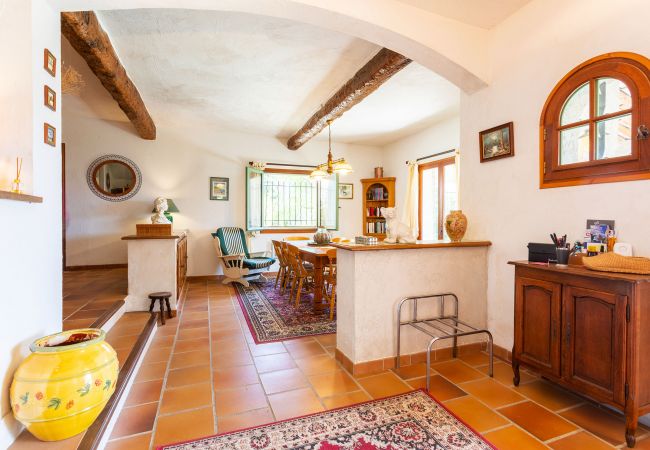 Villa in Berre-les-Alpes - VILLA ROCHE GRISE, Beautiful Villa, calm, garden and swimming pool by RIVIERA HOLIDAY HOMES Villa in Berre-les-Alpes - VILLA ROCHE GRISE, Beautiful Villa, calm, garden and swimming pool by RIVIERA HOLIDAY HOMES