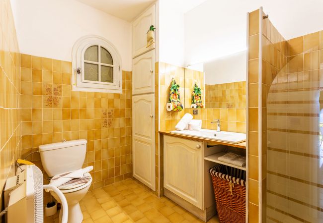 Villa in Berre-les-Alpes - VILLA ROCHE GRISE, Beautiful Villa, calm, garden and swimming pool by RIVIERA HOLIDAY HOMES Villa in Berre-les-Alpes - VILLA ROCHE GRISE, Beautiful Villa, calm, garden and swimming pool by RIVIERA HOLIDAY HOMES