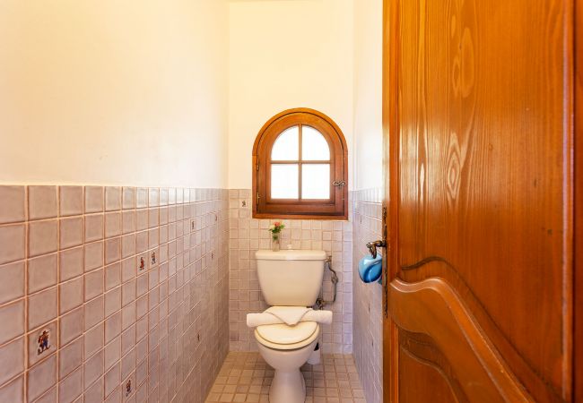 Villa in Berre-les-Alpes - VILLA ROCHE GRISE, Beautiful Villa, calm, garden and swimming pool by RIVIERA HOLIDAY HOMES Villa in Berre-les-Alpes - VILLA ROCHE GRISE, Beautiful Villa, calm, garden and swimming pool by RIVIERA HOLIDAY HOMES