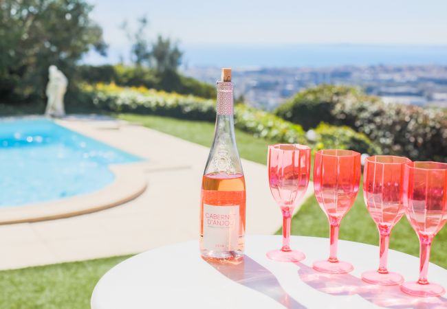 Villa in Nice - LA CASETTA DEI FIORI, Terrace with Pool by RIVIERA HOLIDAY HOMES Villa in Nice - LA CASETTA DEI FIORI, Terrace with Pool by RIVIERA HOLIDAY HOMES