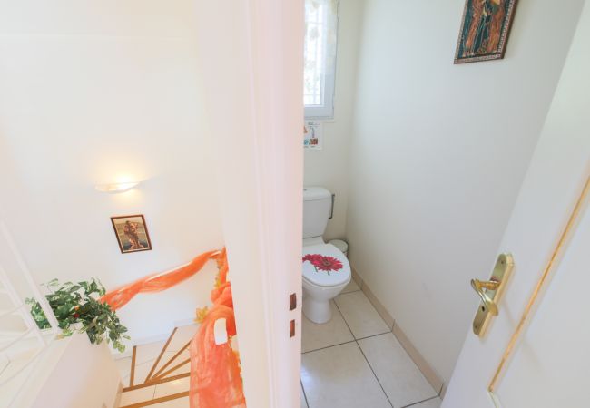 Villa in Nice - LA CASETTA DEI FIORI, Terrace with Pool by RIVIERA HOLIDAY HOMES Villa in Nice - LA CASETTA DEI FIORI, Terrace with Pool by RIVIERA HOLIDAY HOMES