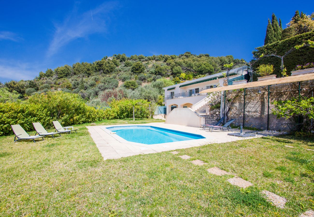 Villa in Nice - VINAIGRIER HILLS, Large Villa with terrace, swimming pool and a beautiful sea view by RIVIERA HOLIDAY HOMES