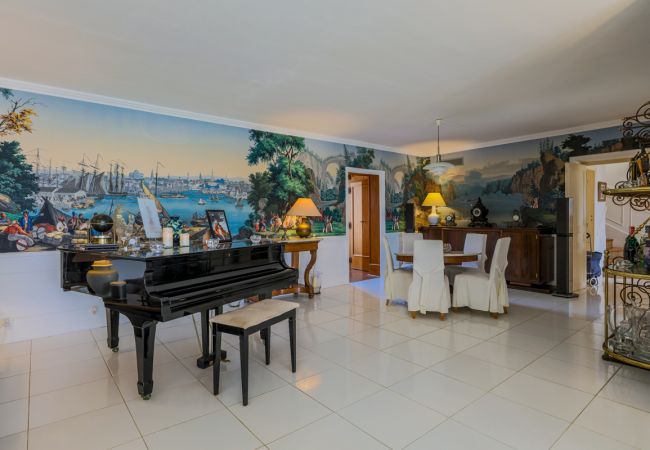 Villa in Nice - LOU MAS SOUBRAN, Magnificent Villa, terrace with swimming pool by RIVIERA HOLIDAY HOMES Villa in Nice - LOU MAS SOUBRAN, Magnificent Villa, terrace with swimming pool by RIVIERA HOLIDAY HOMES