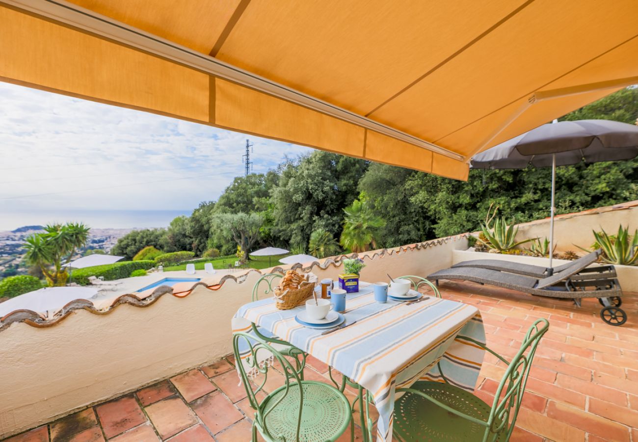 Terrace with sea view