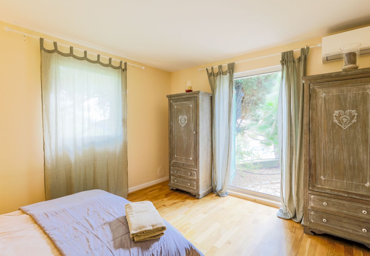 Another view of the bedroom with double bed