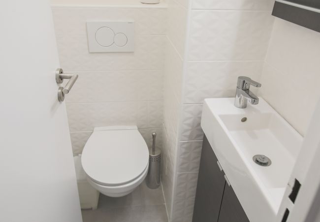 Apartment in Villefranche-sur-Mer - JARDIN FIGUIERS, LARGE TERRACE, SEA VIEW, POOL by RIVIERA HOLIDAY HOMES Apartment in Villefranche-sur-Mer - JARDIN FIGUIERS, LARGE TERRACE, SEA VIEW, POOL by RIVIERA HOLIDAY HOMES