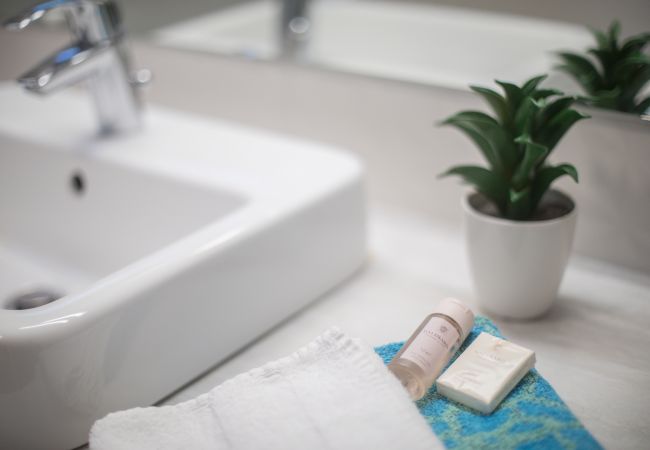 Apartment in Villefranche-sur-Mer - JARDIN FIGUIERS, LARGE TERRACE, SEA VIEW, POOL by RIVIERA HOLIDAY HOMES Apartment in Villefranche-sur-Mer - JARDIN FIGUIERS, LARGE TERRACE, SEA VIEW, POOL by RIVIERA HOLIDAY HOMES